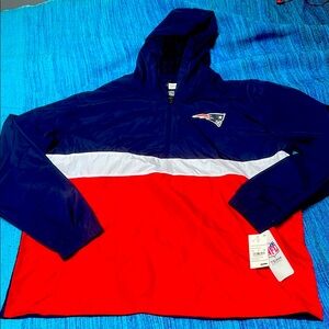 NEW ENGLAND PATRIOTS NFL Team Apparel Red and Navy Jacket